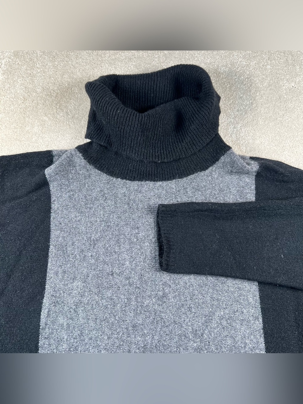 Max Studio Sweater Turtleneck Black Grey Wool Yak Hair Women's Medium
